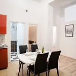 Very Spacious Ac Апартаменты *
