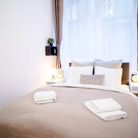 Very Spacious Ac Διαμέρισμα