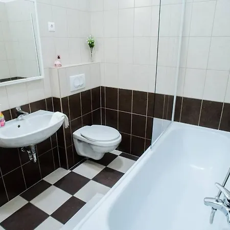 Διαμέρισμα Very Spacious Ac *