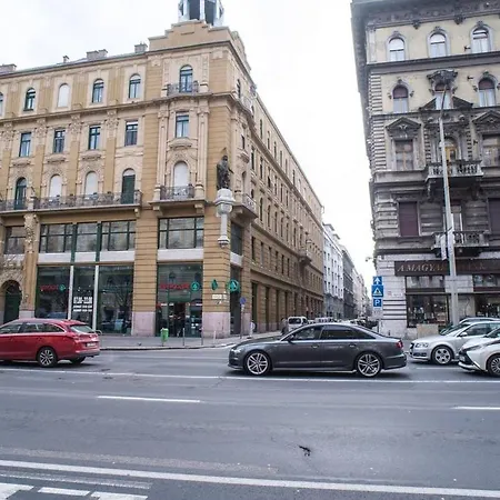 Very Spacious Ac Διαμέρισμα *